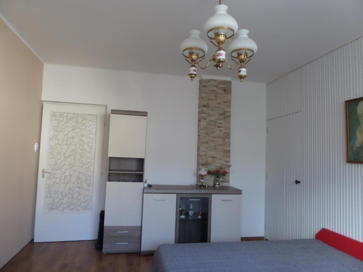 Bori Apartmanok Hajdúszoboszló Eksteriør bilde