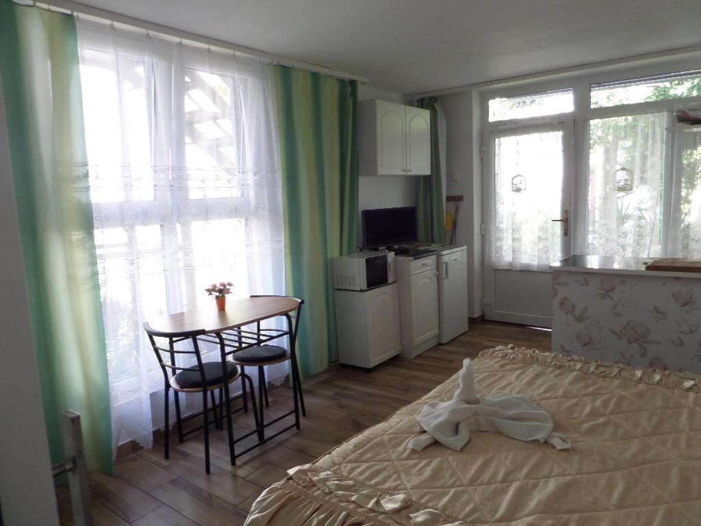 Bori Apartmanok Hajdúszoboszló Eksteriør bilde